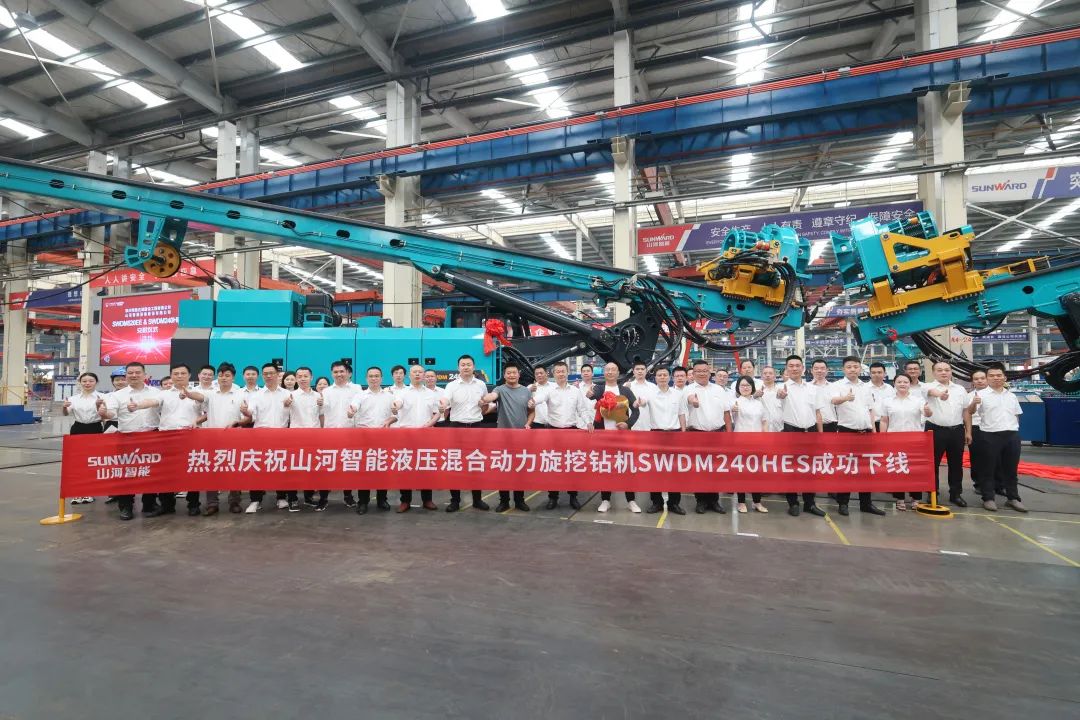 助力“双碳”、绿动将来！J9集团智能增程式电动旋挖钻机、液压混合动力旋挖钻机齐交付