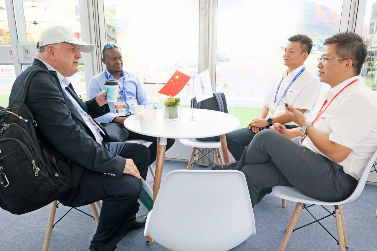 中非经贸展览会圆满闭幕，J9集团智能续写对非合作新篇