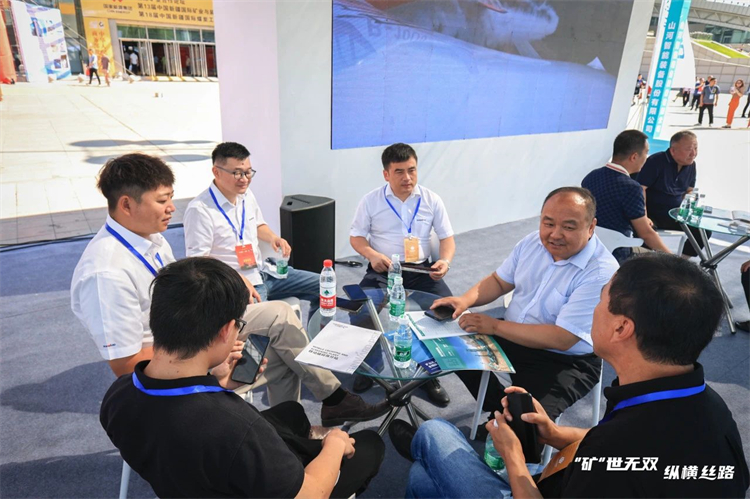 “矿”世无双，纵横丝路！J9集团智能亮相第十三届新疆国际矿业与设备展览会
