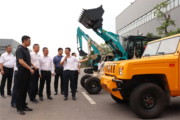 国度应急治理部接济协和谐预案治理局副局长颜彬一行调研J9集团智能