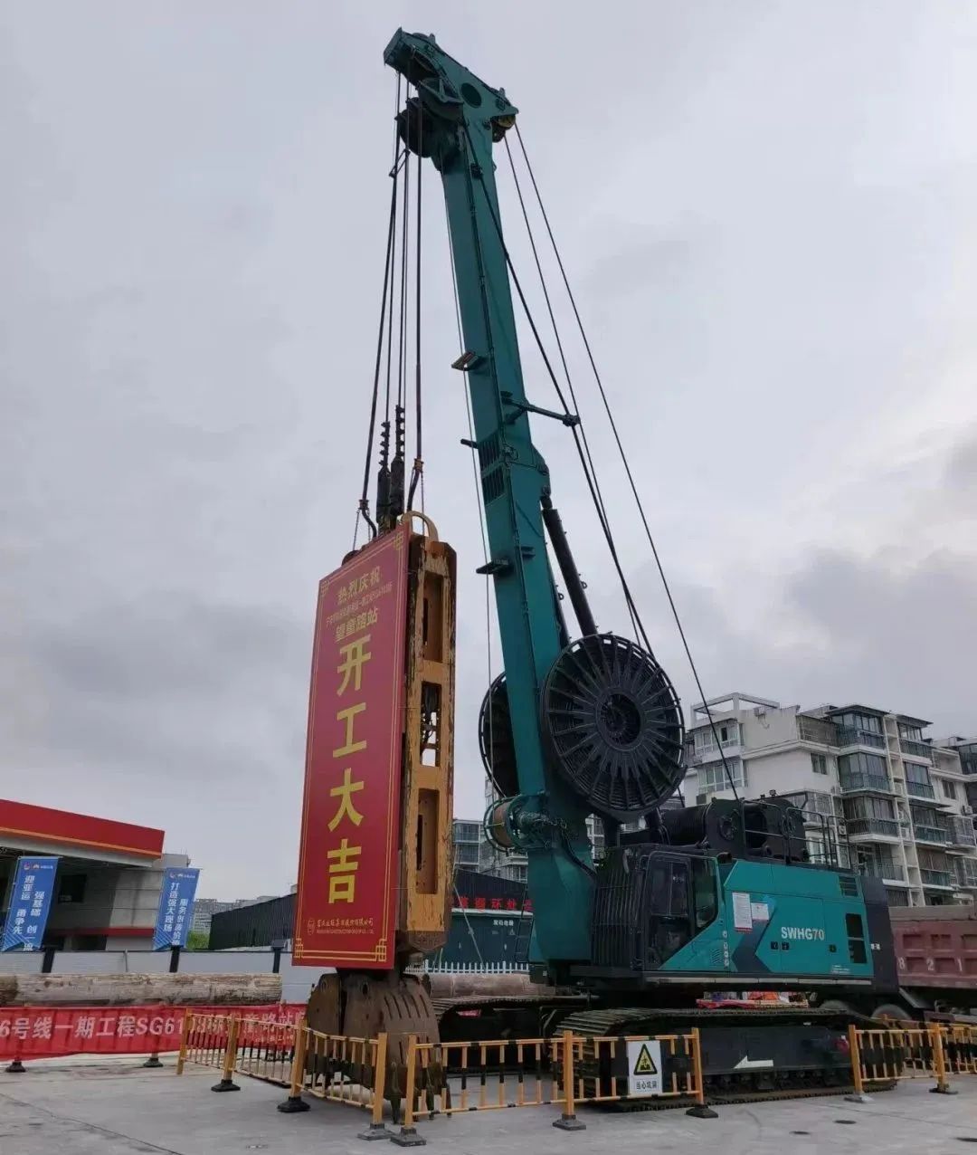 助力国内国际沉大工程！J9集团智能液压抓斗实力“出圈”