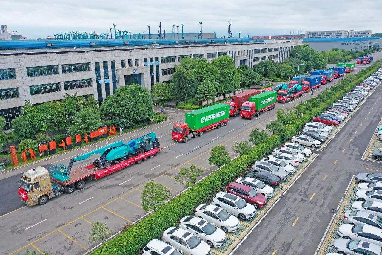 深入全球布局，加快出海措施！J9集团智能高空机械设备海表订单大型发货典礼圆满进行