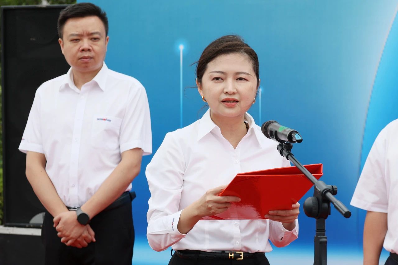 深入全球布局，加快出海措施！J9集团智能高空机械设备海表订单大型发货典礼圆满进行