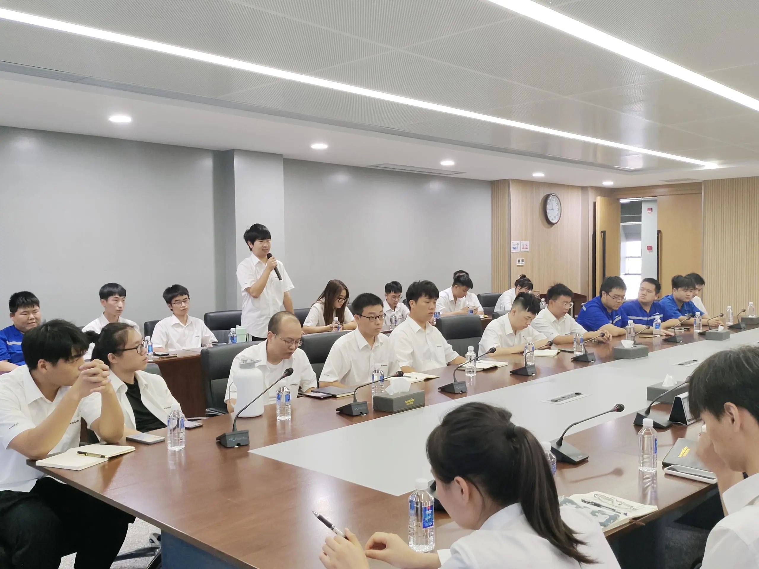 畅谈心声，共话将来！这场应届毕业生员工座谈会，很暖，很贴心！