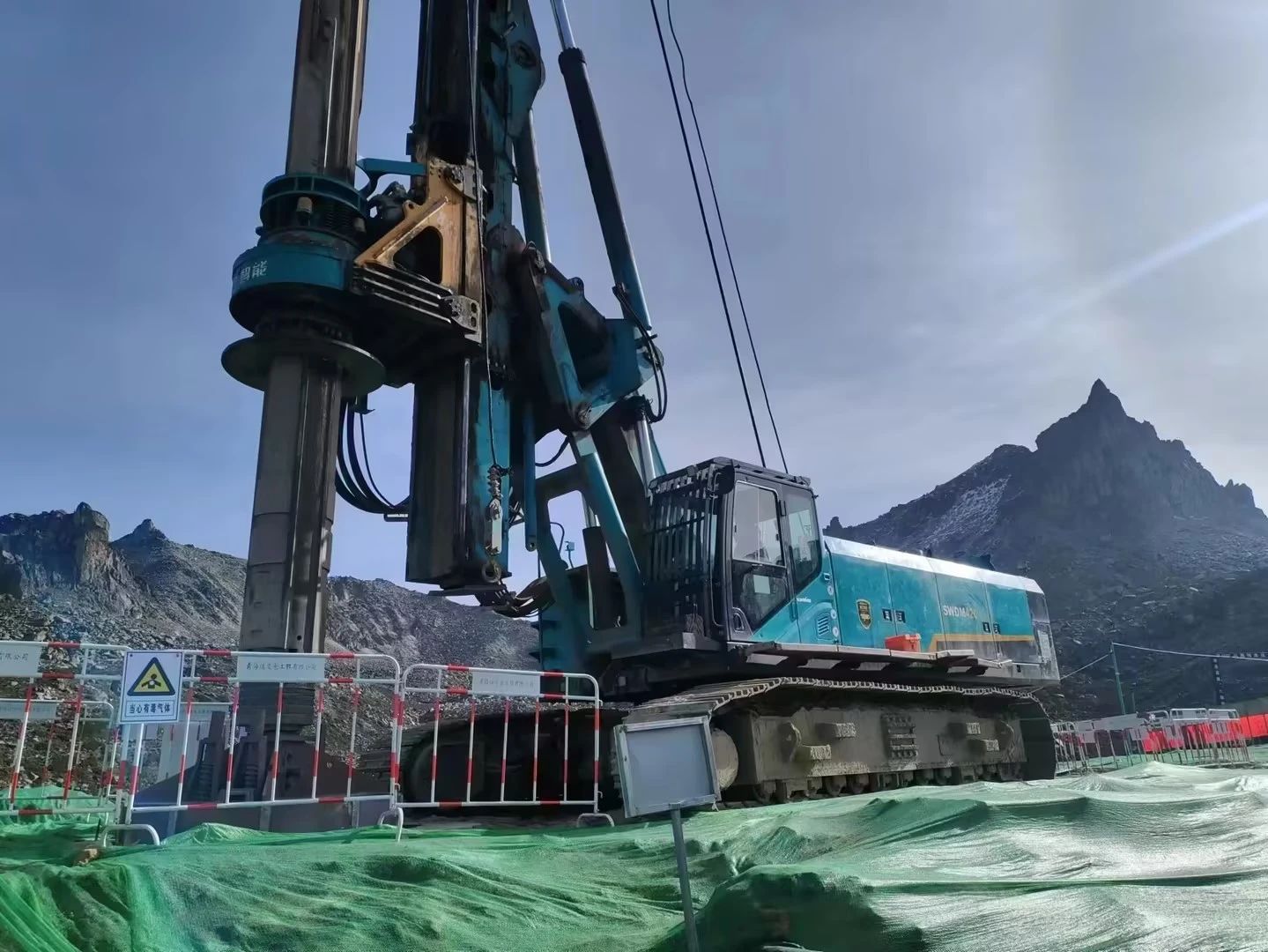 助力世界最高海拔特高压直流输电工程，J9集团智能旋挖钻机展示硬核实力