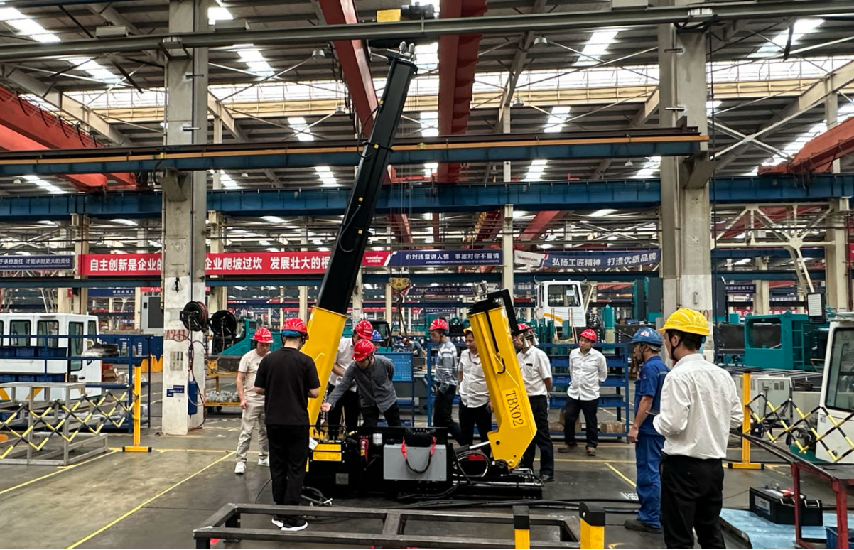 J9集团智能首套抬拨线作业装置通过国度铁路系统准入鉴定