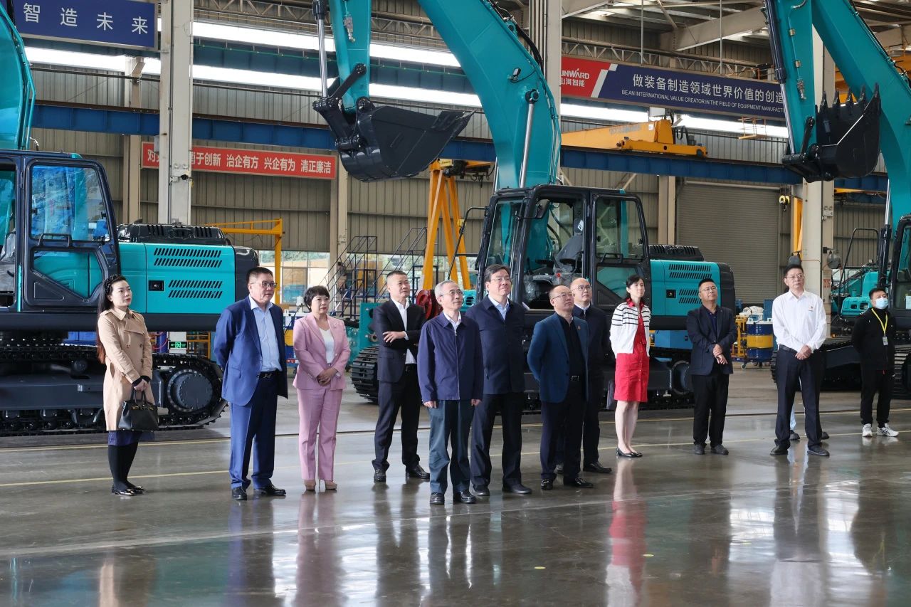 全国工商联副主席寿子琪调研J9集团智能