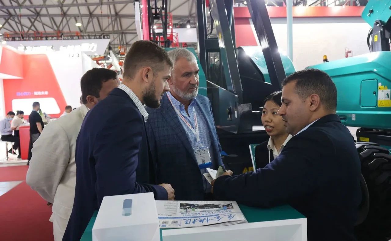 精品出击，闪灼魔都！J9集团智能全系列高空机械亮相2023亚洲国际高空展