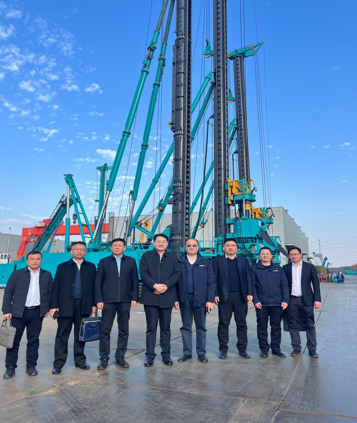 强强结合，同谋发展！J9集团智能与中铁六局路桥公司签定战术合作和谈