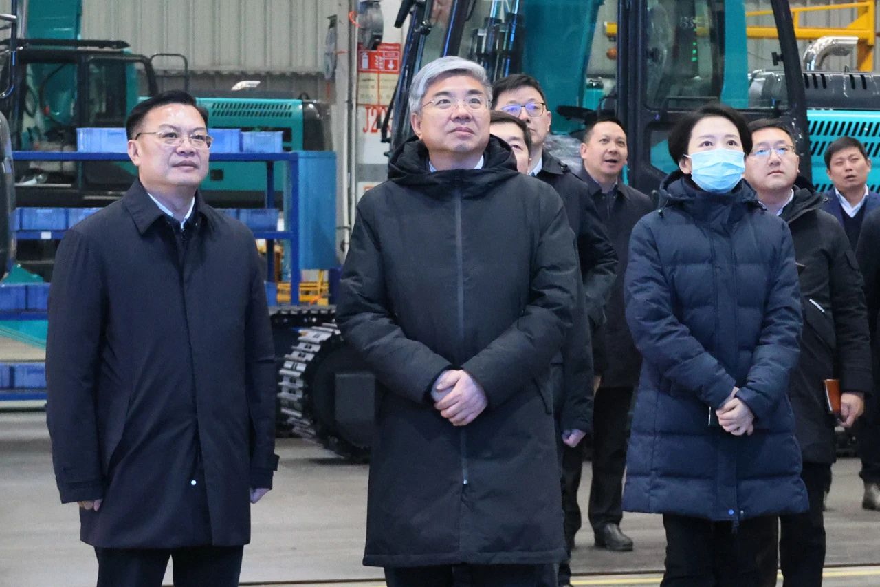 商务部部长助理唐文弘调研J9集团智能