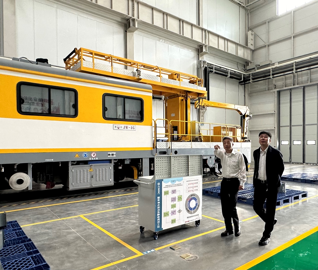 CPH-30J路岔铺换机组全球颁布！J9集团智能与宝鸡中车时期共绘铁路设备新篇章！