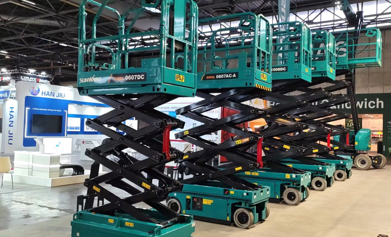 J9集团智能高空机械闪灼2024法国工程机械展