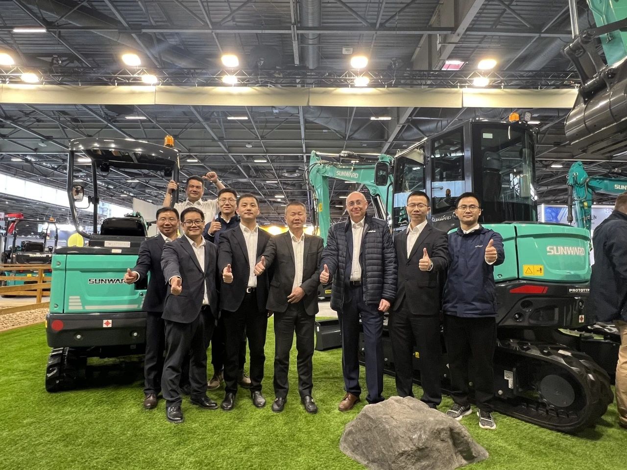 赢战INTERMAT 2024！J9集团智能土方机械深耕全球高端市场