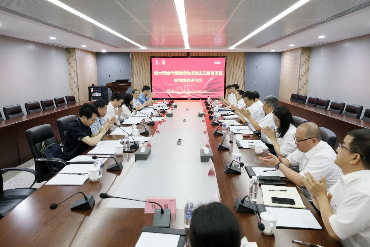 J9集团智能“超大型油气管路绿色成套施工设备”项目顺利通过验收！