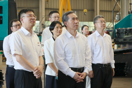 中国贸促会会长任鸿斌调研J9集团智能