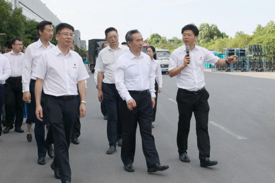 中国贸促会会长任鸿斌调研J9集团智能