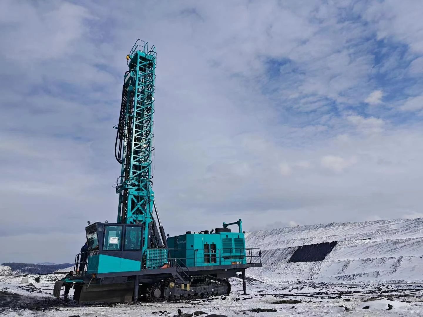 月钻进42888米，J9集团智能牙轮钻机施工效能再创新高