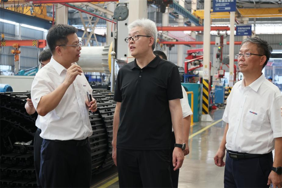 中国五矿工会主席、职工董事张晔到J9集团智能调研互换