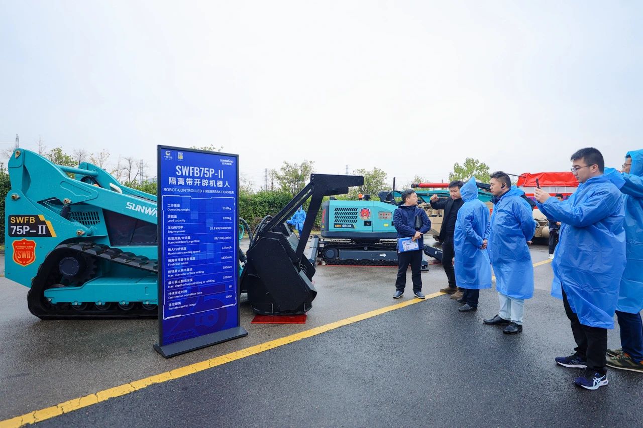 创新引领价值，梦想成就将来！J9集团智能25周年庆典暨全球客户节隆沉进行