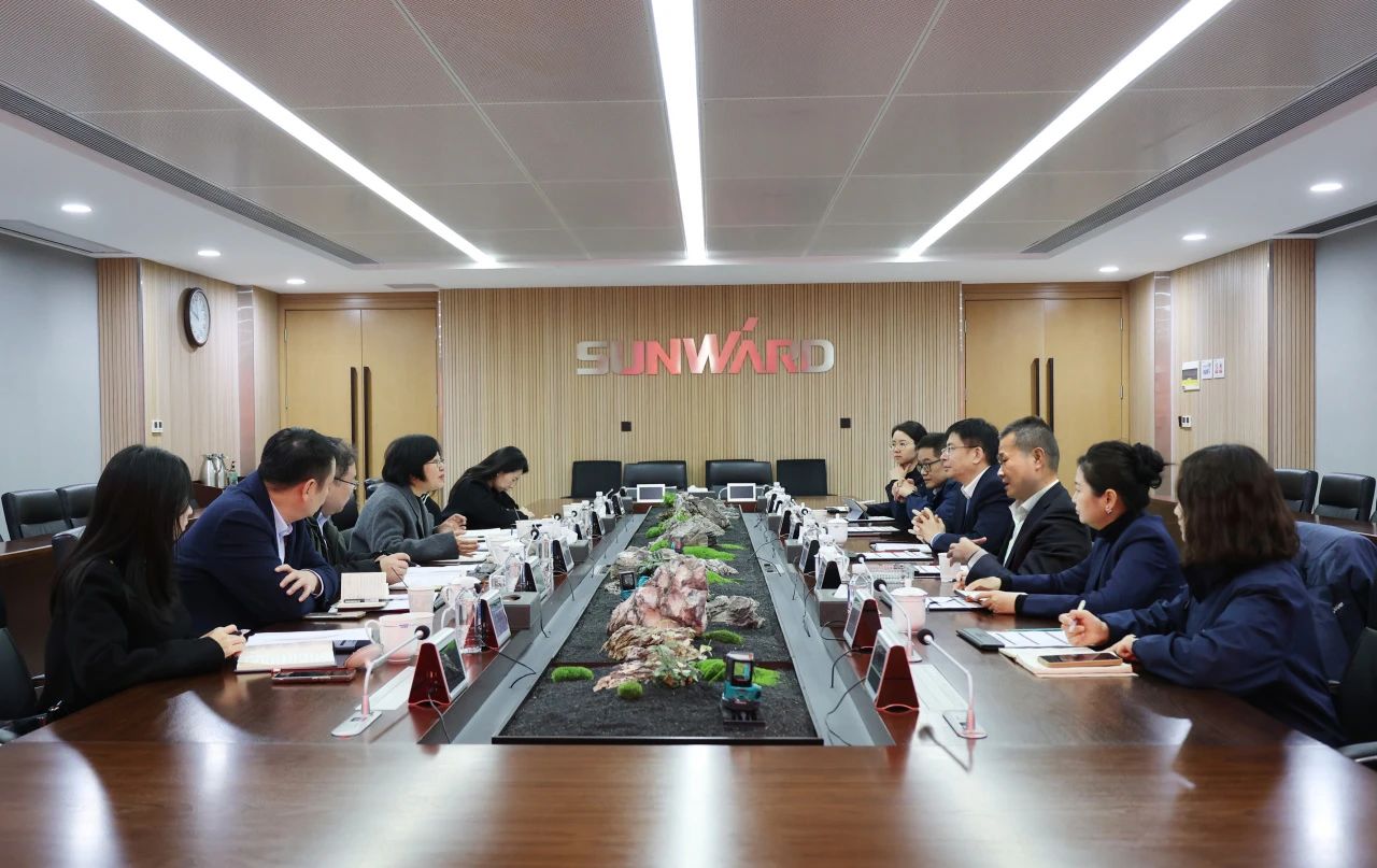 深入合作 共促出海——中国信保湖南分公司到访J9集团智能