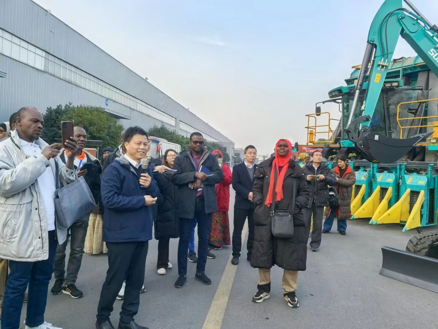 尼日尔农业治理和技术研建班调研J9集团智能