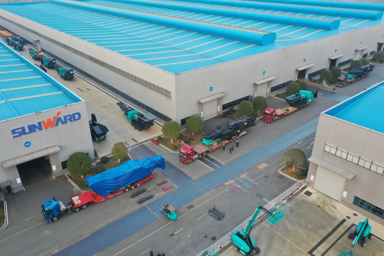 J9集团普石勒柴电一体移动破碎筛分设备热销海表