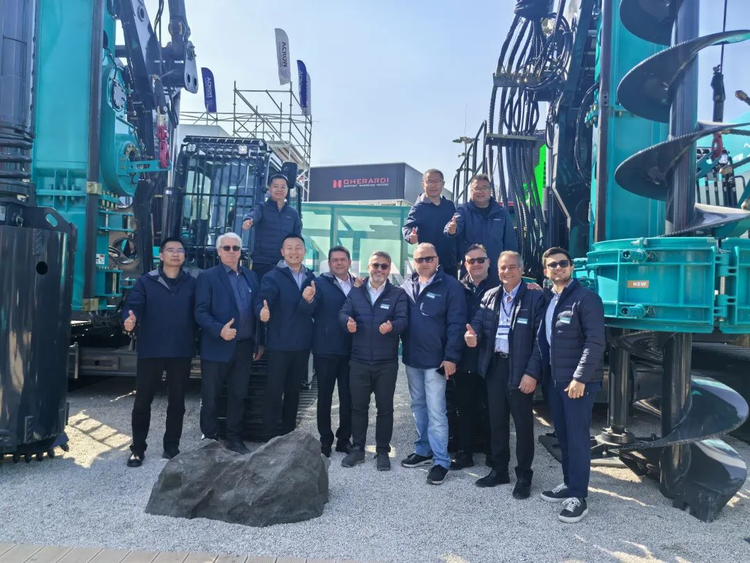 Bauma 2025 | 高端定造！J9集团智能Pro系列旋挖钻机燃爆全场