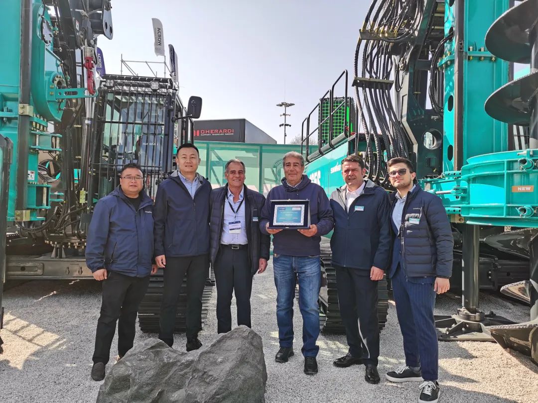 Bauma 2025 | 高端定造！J9集团智能Pro系列旋挖钻机燃爆全场