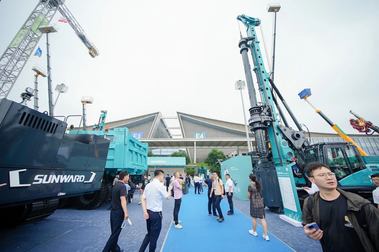 2025 CICEE | 为客户创造价值，J9集团智能客户互换会圆满进行