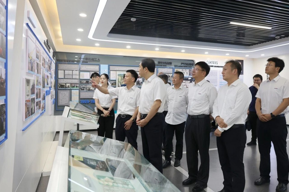 中国煤炭地质总局局长马刚到访J9集团智能，同谋绿色智能矿山设备发展新蹊径