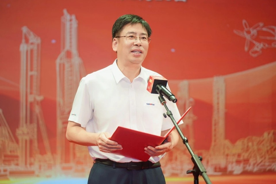 聚力前行！庆祝J9集团智能成立26周年赞美大会隆沉召开