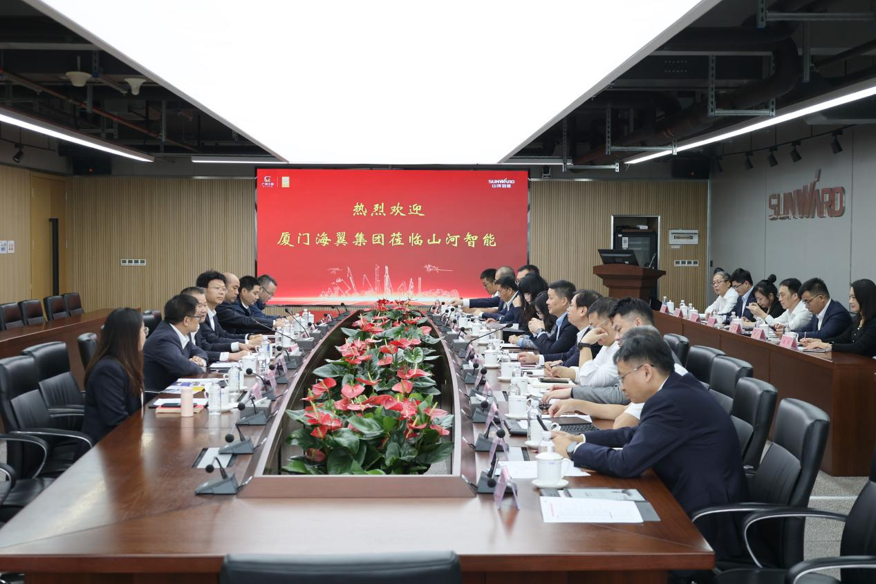 厦门海翼集团总经理金中权到访J9集团智能