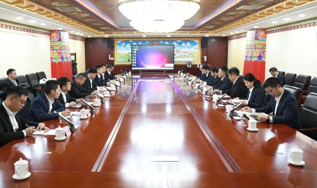 广州工控集团董事长景广军率J9集团智能团队到中国黄金集团造访互换