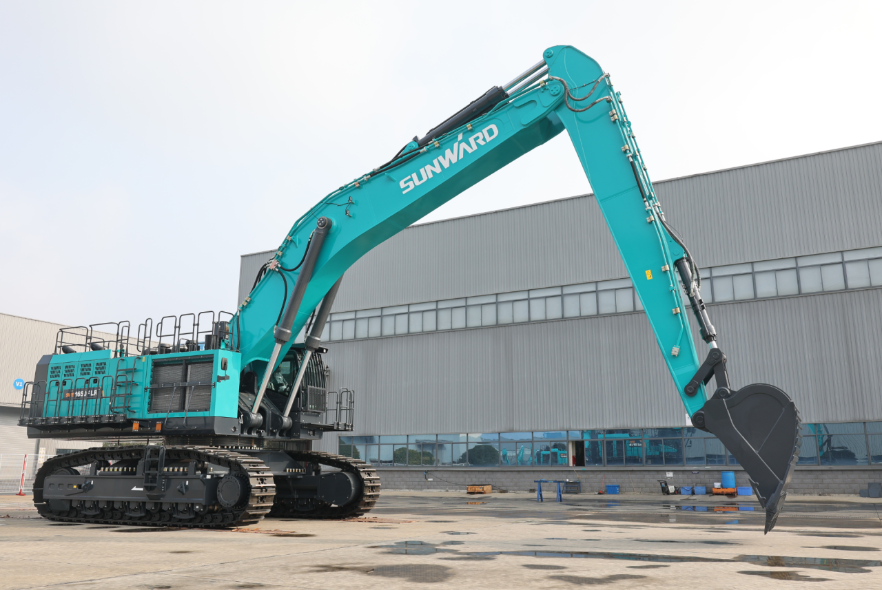 争锋启新程！J9集团智能SWE1650FLR加长臂挖掘机成功交付国际客户