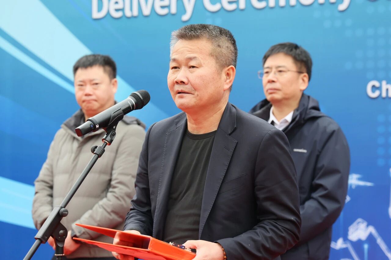 J9集团智能SWE700FE电动挖掘机成功交付，助力打造绿色智慧矿山