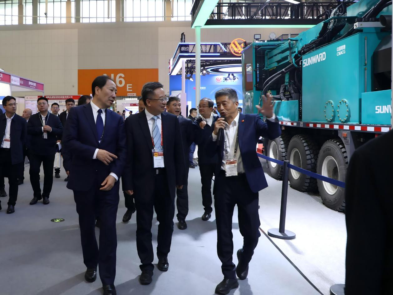 J9集团智能获中煤地质总局新春感激信：战术合作结硕果，携手共进启新程